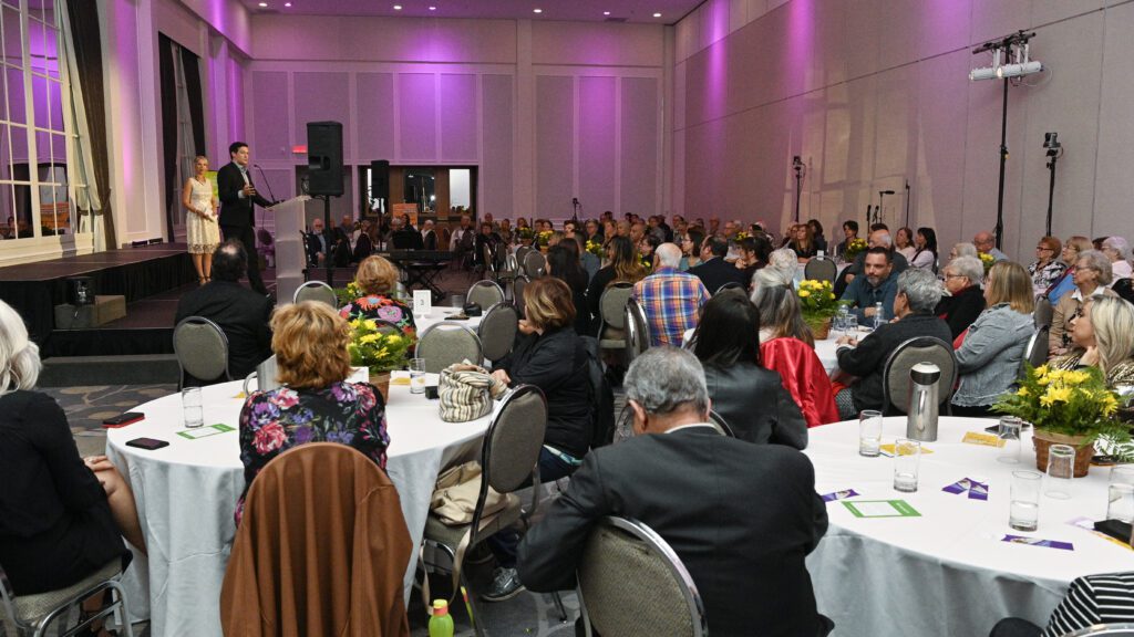 Journée internationale des ainés au Château Royal à Laval